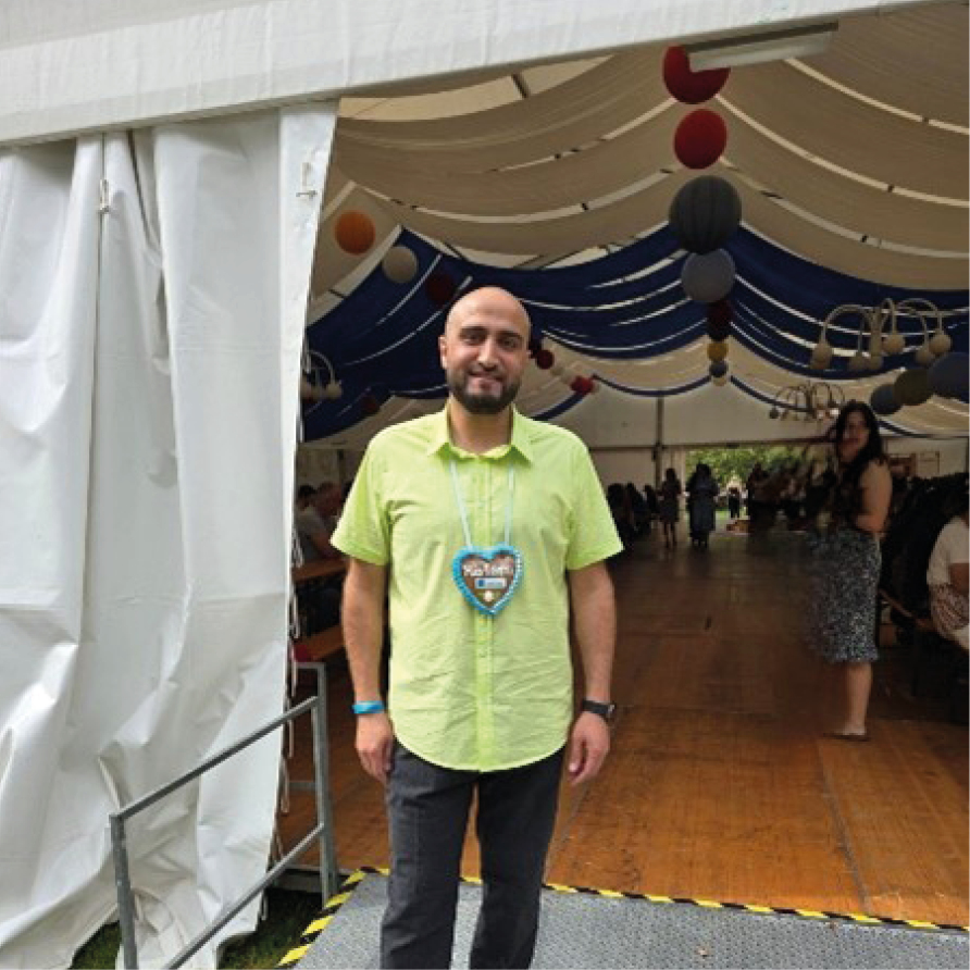 Husam, a nurse from Jordan who now works in Regensburg